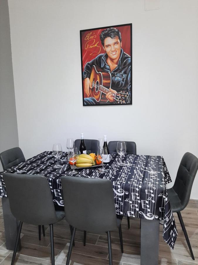 The Home Of Music Stars Catánia Buitenkant foto